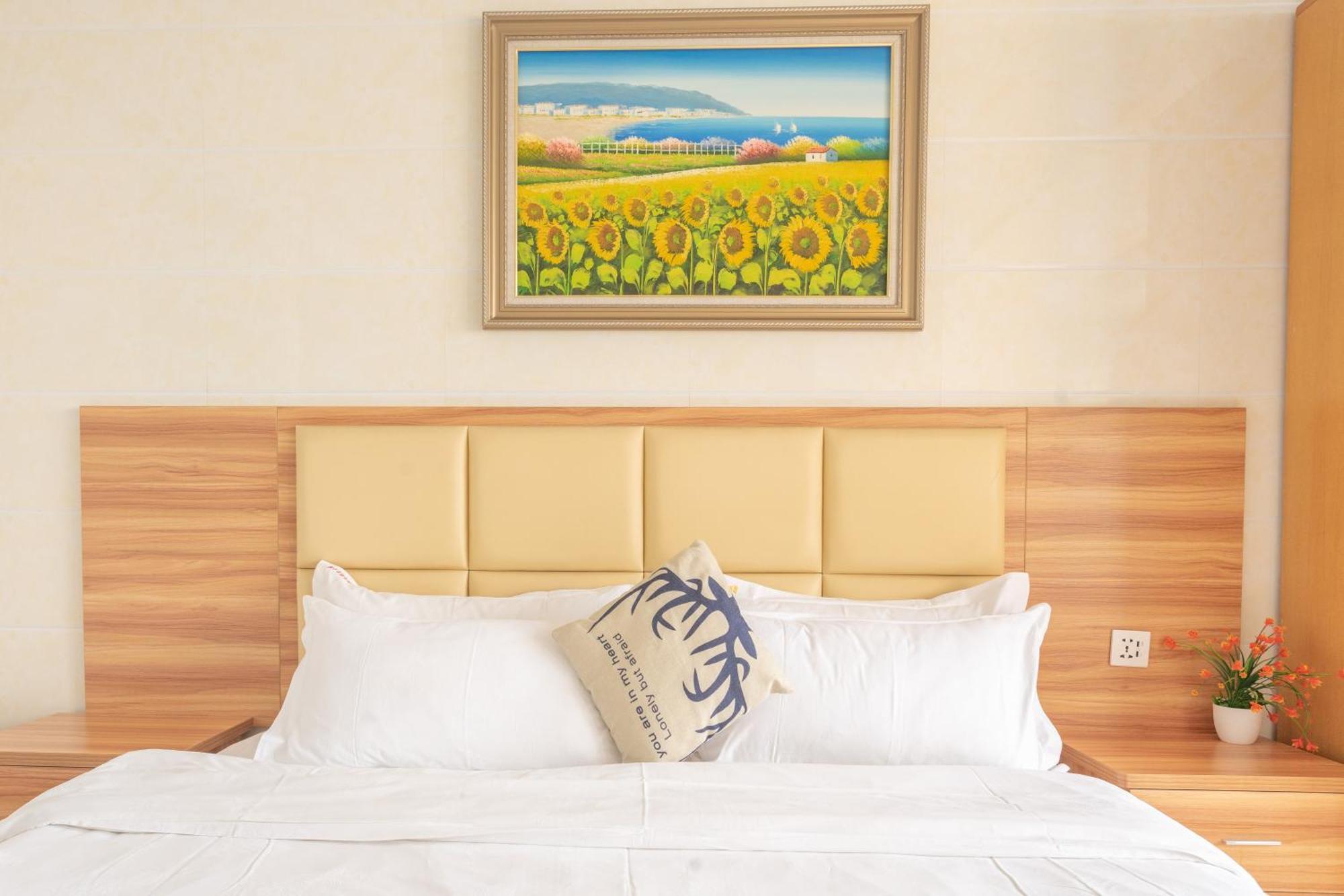 Sunny International Apartment From Beijing Road Cantón Exterior foto
