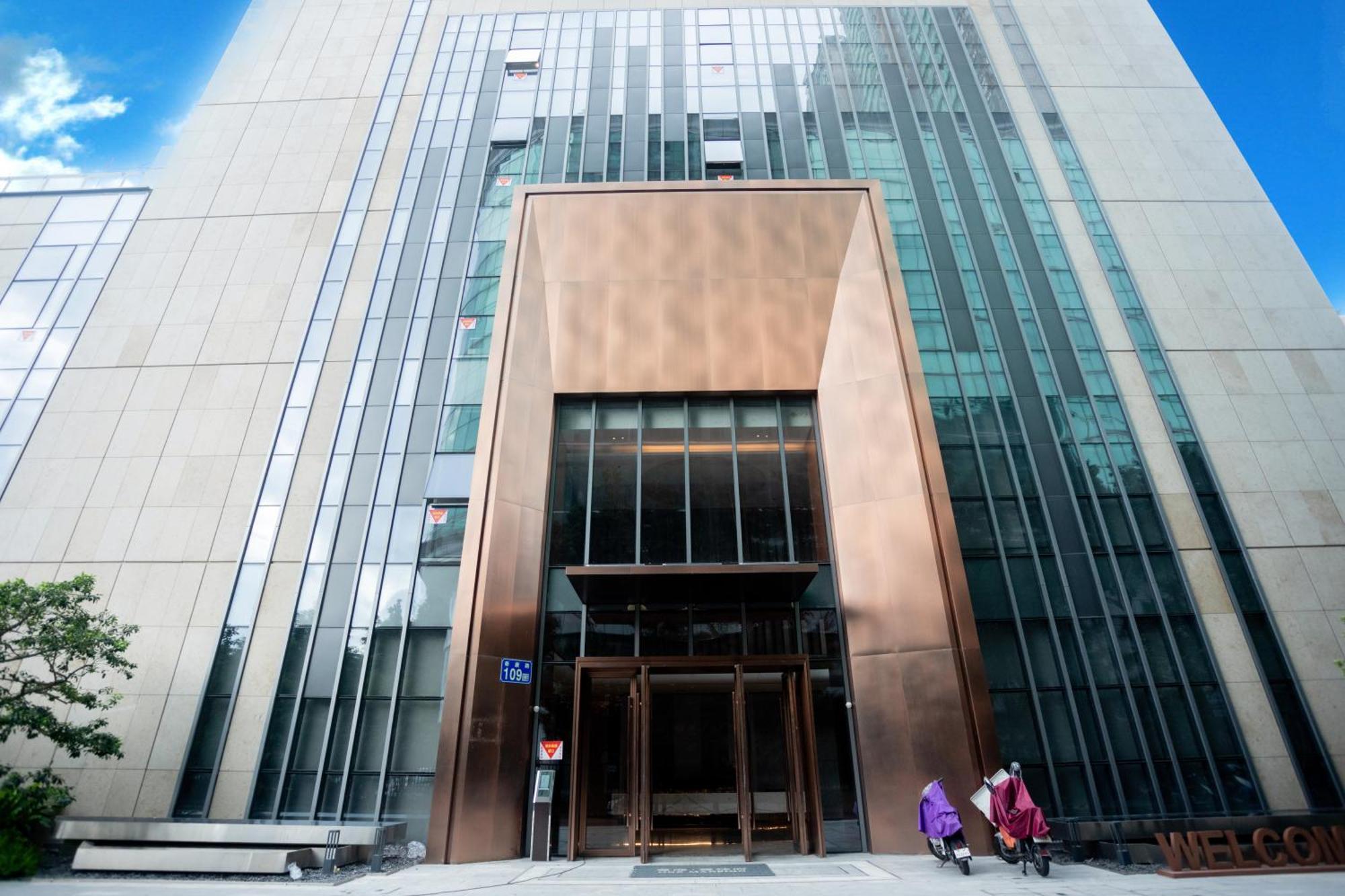 Sunny International Apartment From Beijing Road Cantón Exterior foto